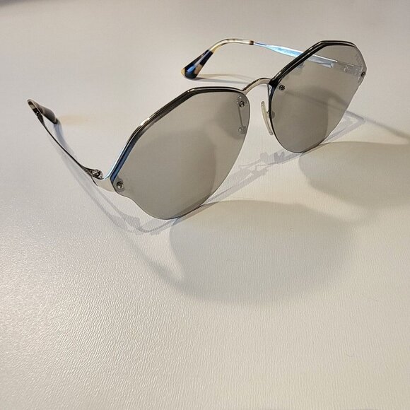 Prada SPR 64T -1BC-2B0 Gold Brown Authentic Sunglasses , no case - Picture 2 of 6